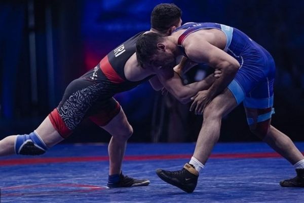 کشتی جام دانکلوف و نیکولایپتروف وفاییپور و طغانی فینالیست شدند؛ شکست شریعتینیا مقابل کایل اسنایدر