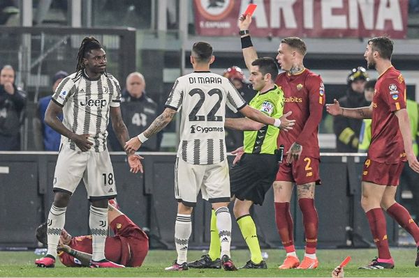 وقتی مهاجم یوونتوس 40 ثانیه پس از ورودش به زمین اخراج شد