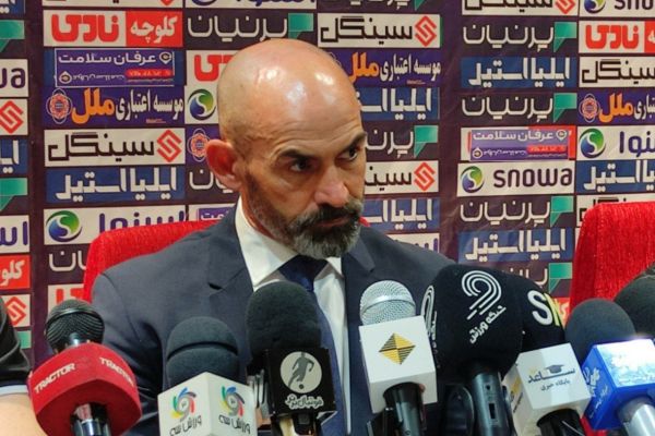 خمز قهرمانی در فصل بعد مشخص نیست اینجا بمانم