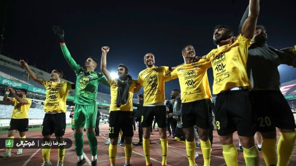 انتقام سپاهان از پرسپولیس در دروازه جنوبی خیز بلند برای قهرمانی در لیگ برتر