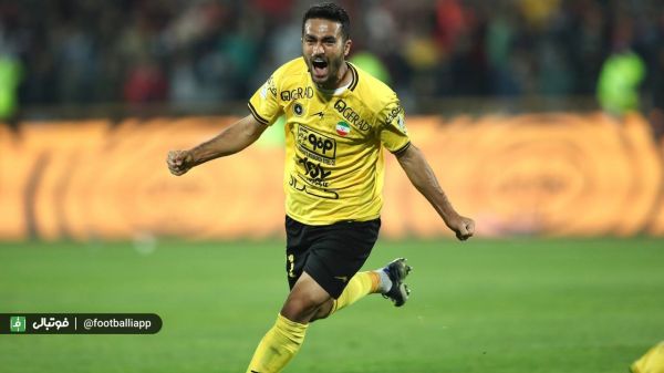  پرسپولیس صفر – سپاهان یک  سپاهان برنده فینال لیگ  کریمی هدیه کمک داور به پرسپولیس را پس فرستاد