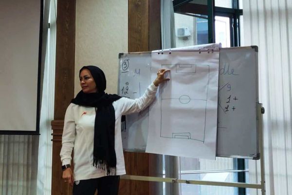 برگزاری نشست فنی با ملی پوشان نوجوان عکس