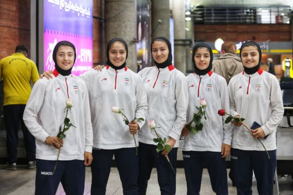 گزارش تصویری از بازگشت تیم ملی فوتبال جوانان به تهران