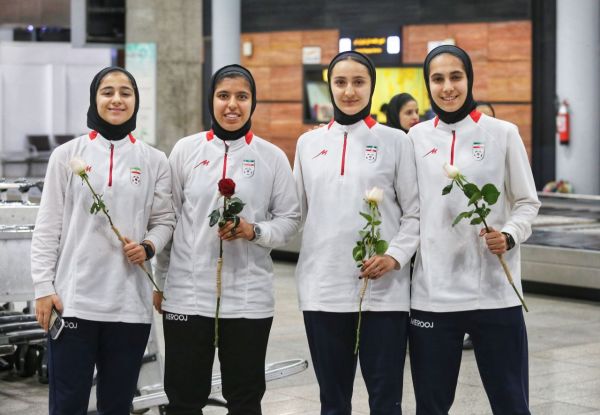 گزارش تصویری از بازگشت تیم ملی فوتبال جوانان به تهران