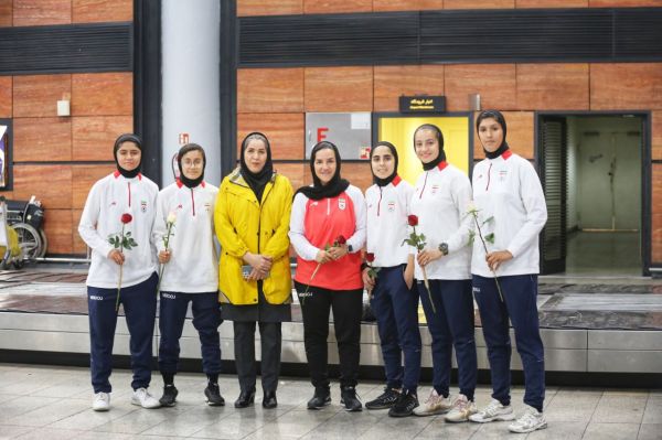گزارش تصویری از بازگشت تیم ملی فوتبال جوانان به تهران