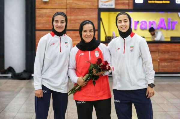گزارش تصویری از بازگشت تیم ملی فوتبال جوانان به تهران