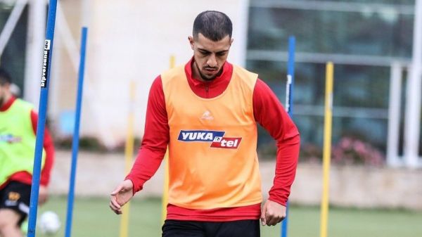 فتوشاپ برای انتقال مدافع تیم ملی فوتبال ایران به فرانسه