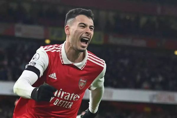 هیچوقت از بازی کردن برای آرسنال خسته نمیشوم