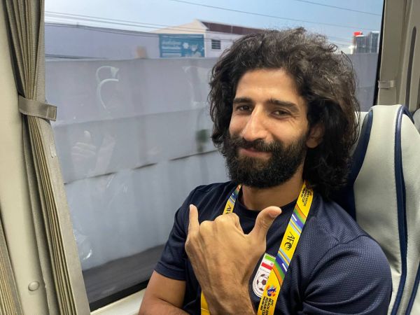 گزارش تصویری از اتوبوس ملی پوشان فوتبال ساحلی در راه ورزشگاه برای دیدار مقابل بحرین