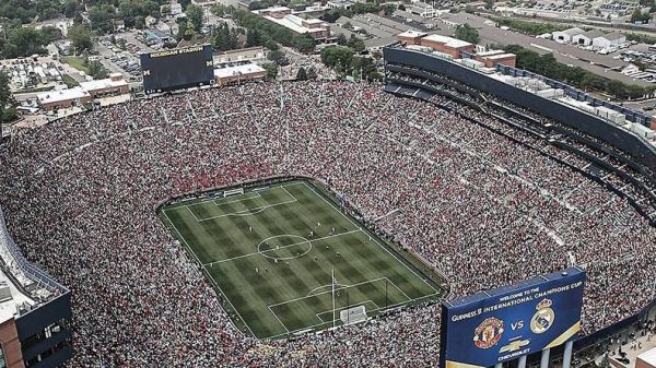  وقتی 110 هزار نفر به تماشای بازی رئال مادرید - منچستریونایتد رفته بودند