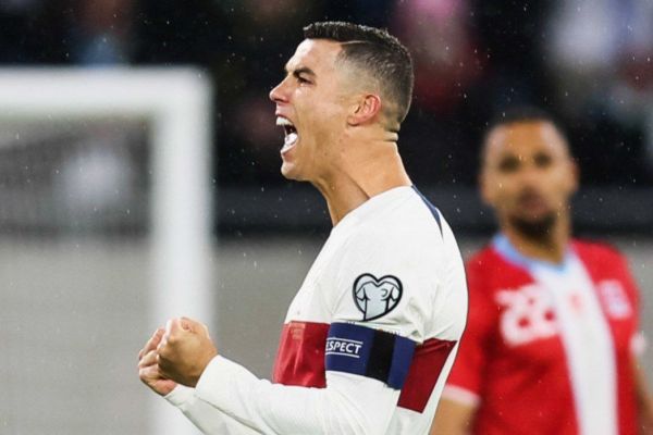 رونالدو بیشترین گل ملی خود را به کدام تیمها زده است عکس