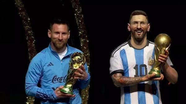  عکس؛ رونمایی از مجسمه مسی به سبک مجسمه پله و مارادونا