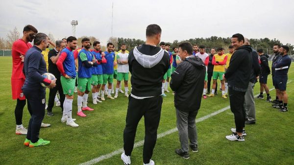 تاپ سکرت آپشن میلیاردیِ بازیکن لیگ برتری برای دعوت به تیم ملی