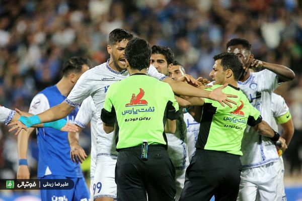  اعلام آرای کمیته انضباطی فوتبال؛ از جریمه مربیان استقلال تا محرومیت منصوریان و دروازه بان فولاد