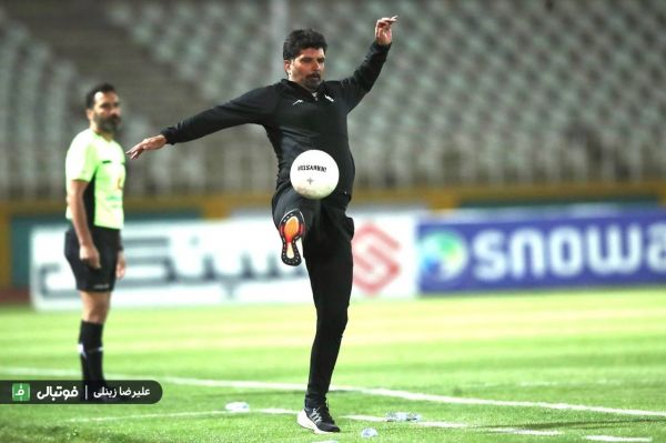  خطر دوست مدیر جوان برای مجتبی حسینی  چرا سعید دقیقی بازی پیکان را تماشا کرد