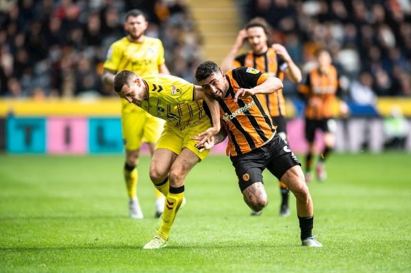 برد هالسیتی با درخشش صیادمنش