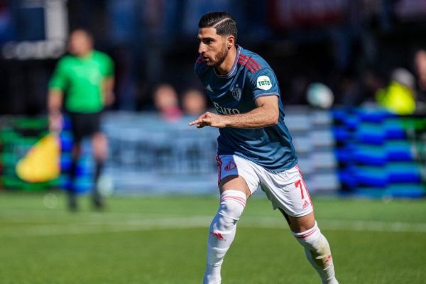 کاپیتان تیم ملی آشپز شد غذای درباری با دستپخت شماره 7