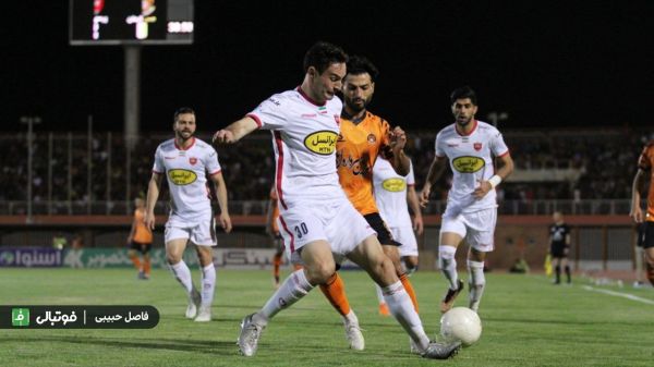 مس کرمان یک – پرسپولیس سه پرسپولیس بی تلفات به دربی رسید لیزر هم مانع از باخت مس نشد