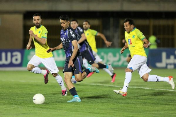 پیکان صفر - صنعت نفت صفر هیچ در مقابل هیچ گل نزن ها به هم گل نزدند