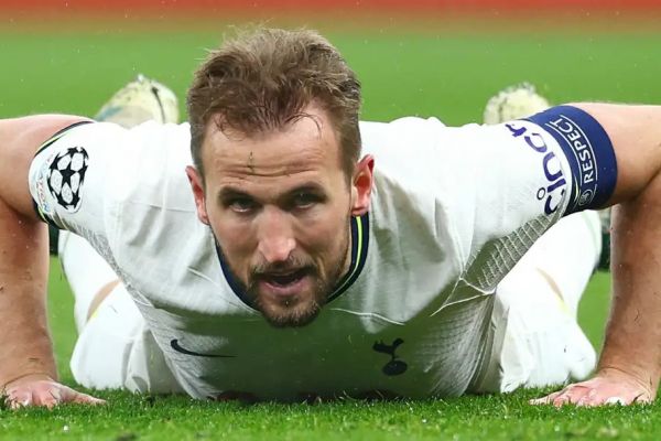  دلیل جالب اسطوره بایرن مونیخ برای نخریدن ستاره انگلیسی  پیر است و گران