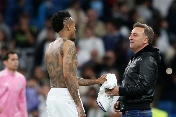  عکس؛ هدیه ویژه مدافع رئال مادرید به سرمربی سلتا