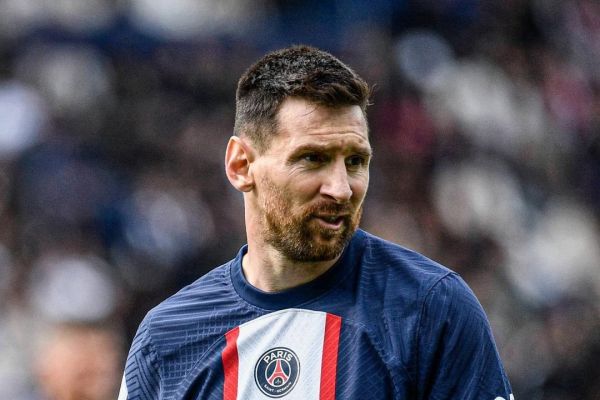  تجمع هواداران پاریسن ژرمن علیه لیونل مسی عکس