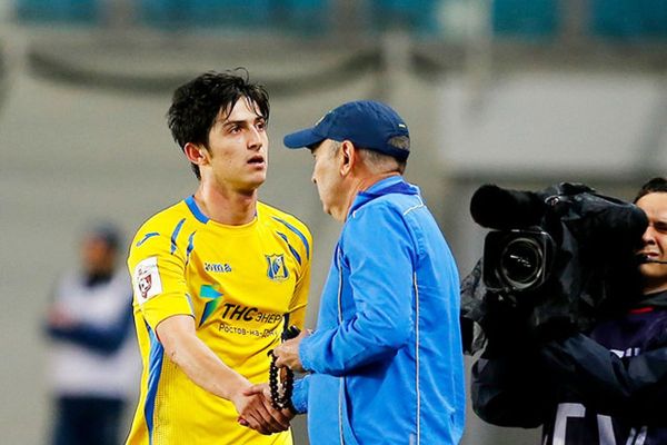  آزمون  بردیف به تراکتور خیلی کمک کرده است  مقابل آلوز و صفا بازی کرده‌ام