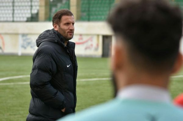 بنگر داور بهترین نفر بازی بود