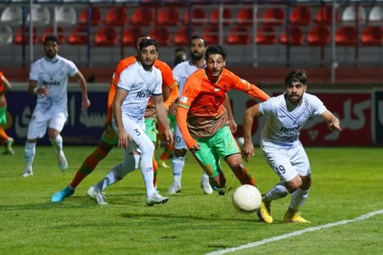  ملوان صفر - مس رفسنجان چهار  مس در انزلی طلا شد  خالی شدن ملوان پس از تساوی سپاهان