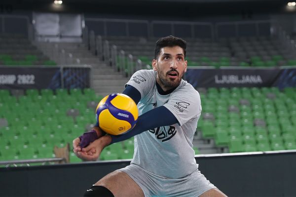 چرا معنوینژاد از تیم ملی والیبال خط خورد