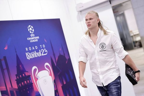  عکس؛ ورود هالند و بنزما به ورزشگاه سانتیاگو برنابئو