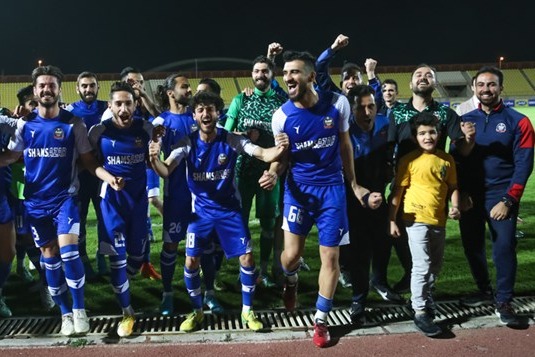  هفته سی‌ودوم لیگ یک  برد تیم قهرمان و خیبر در روز توقف فجر