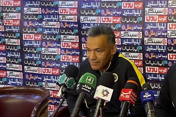 مورایس خوش شانس نیستیم که برای ما پنالتی بگیرند