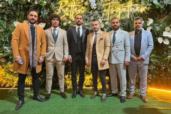 یک یاسوج در جشن عروسی وینگرِ هوادار