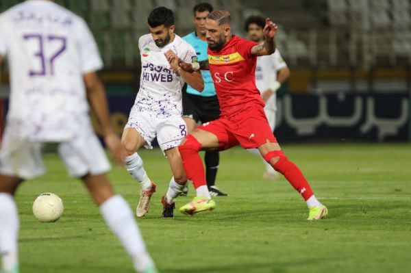  گزارش تصویری  دیدار تیمهای فولاد و هوادار