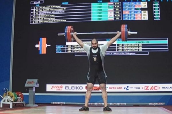 شریفی به اندازه مسابقات جهانی وزنه زدیم در دوضرب بدنم خالی کرده بود و سرگیجه داشتم