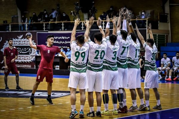  هفته بیست و یکم لیگ برتر هندبال؛ سپاهان کماکان در صدر  زغال سنگ بالاخره به پیروزی رسید