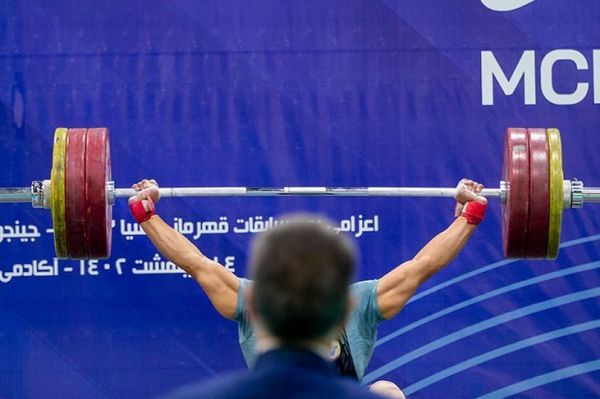  گزارش تسنیم  وزنه‌برداری ایران و فاصله زیاد با مدعیان در آستانه رویدادهای بزرگ