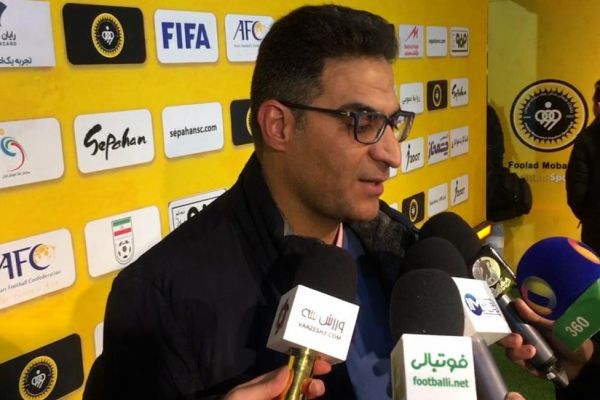  انتقاد مدیر سپاهان از فوتبال برتر  جر نمی‌زنیم، دنبال عدالت هستیم