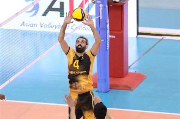 معروف خارج از کشور هم باشم والیبال ایران را دنبال میکنم تیم و بازیکنان خیلی خوبی داریم