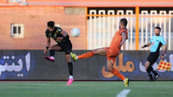 مس کرمان یک - سپاهان دو برد بی فایده سپاهان با طعم آقای گلی مغانلو سقوط آزاد مس کرمان به لیگ دسته اول