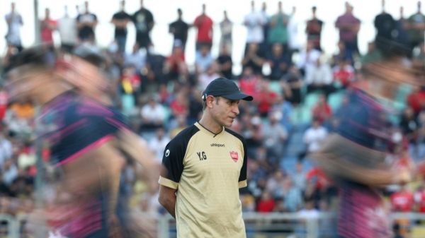  شایعه یا واقعیت  پیشنهاد 90 میلیارد تومانی باشگاه صنعتی به گل‌محمدی