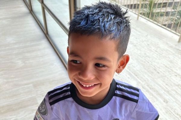  عکس؛ پیراهن رئال مادرید بر تن پسر کریستیانو رونالدو