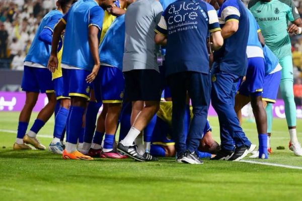 سجده شکر رونالدو پس از گل دیدنیاش به الشباب عربستان عکس