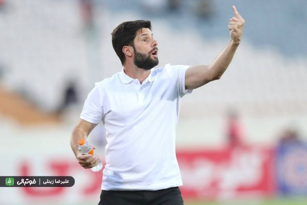  هرناندز  بعد از گل دوم استقلال جمع کردن تیم سخت شد