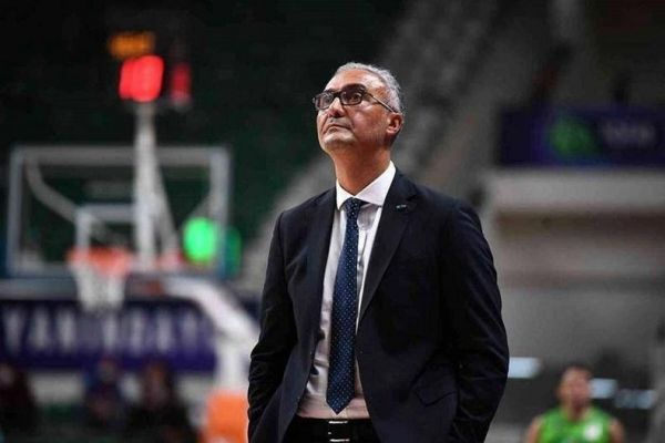  سرمربی جدید تیم ملی بسکتبال نظاره گر بازی فینال لیگ شد