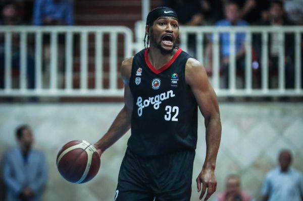 پری پتی قهرمانی را به هواداران تبریک می گویم باید تمرکزمان را روی بازیهای آسیایی بگذاریم