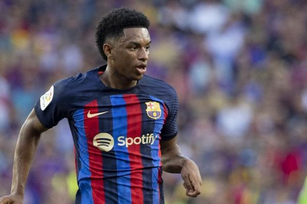 تحسین پدیده بارسلونا از آلبا چیزهای زیادی از او یاد گرفتم