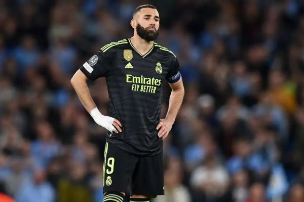  رئال مادرید به دنبال جانشین بنزما