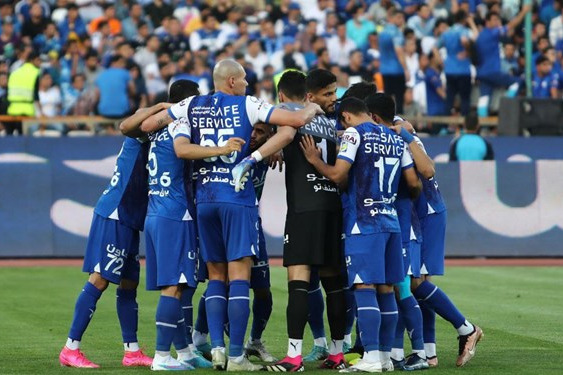  استقلالی‌ها همچنان بی پول